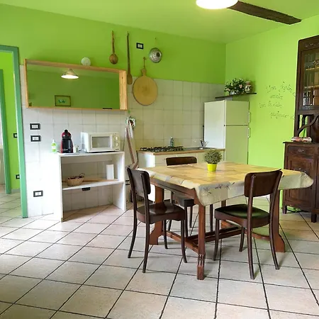 Casa Aromi Ed Arte 아스티