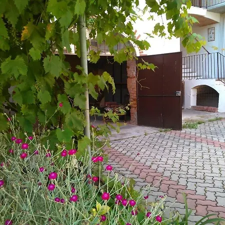 Casa Aromi Ed Arte *